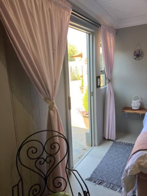 Stellies Accommodation - Room 2 Keetmanshoop Exterior photo